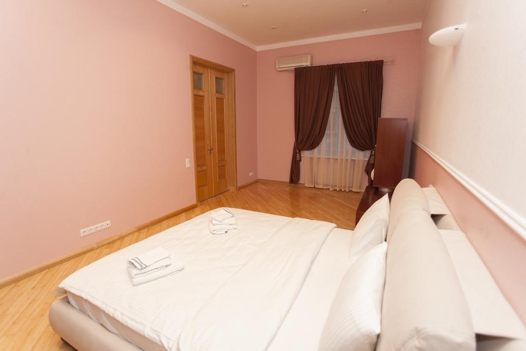 Apartment On Sumskaya No Smoking Kharkiv Exterior photo